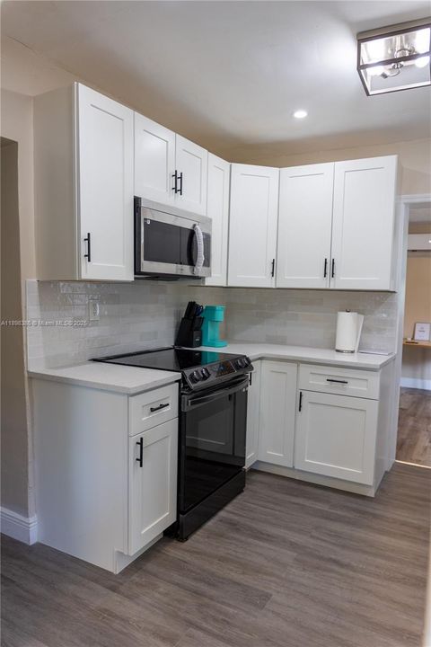 待售: $435,000 (3 贝兹, 1 浴室, 1023 平方英尺)