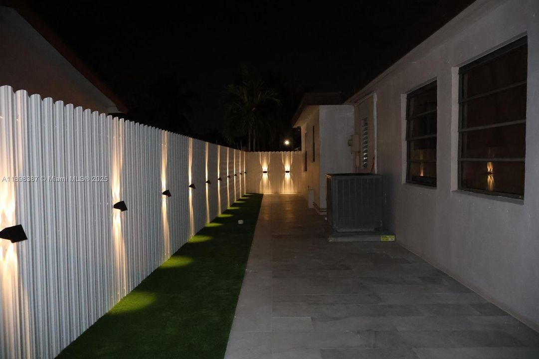 合同活跃: $2,000 (1 贝兹, 1 浴室, 1844 平方英尺)