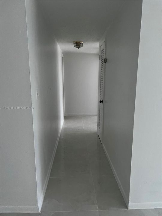 合同活跃: $2,600 (2 贝兹, 2 浴室, 1178 平方英尺)