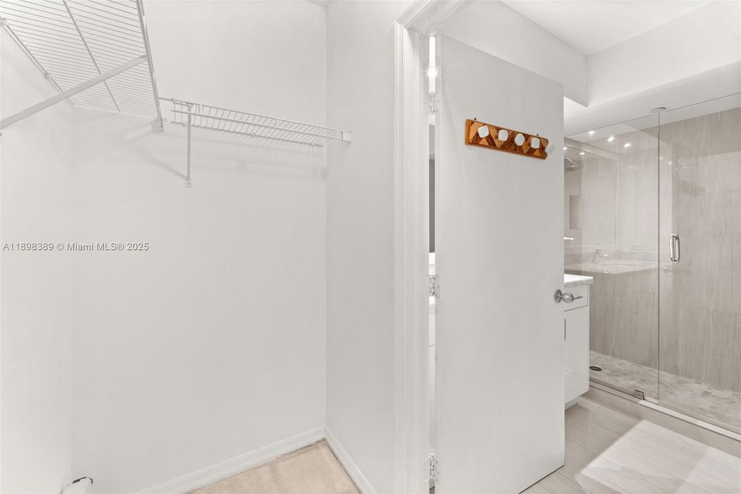 For Sale: $799,000 (2 beds, 2 baths, 1262 Square Feet)