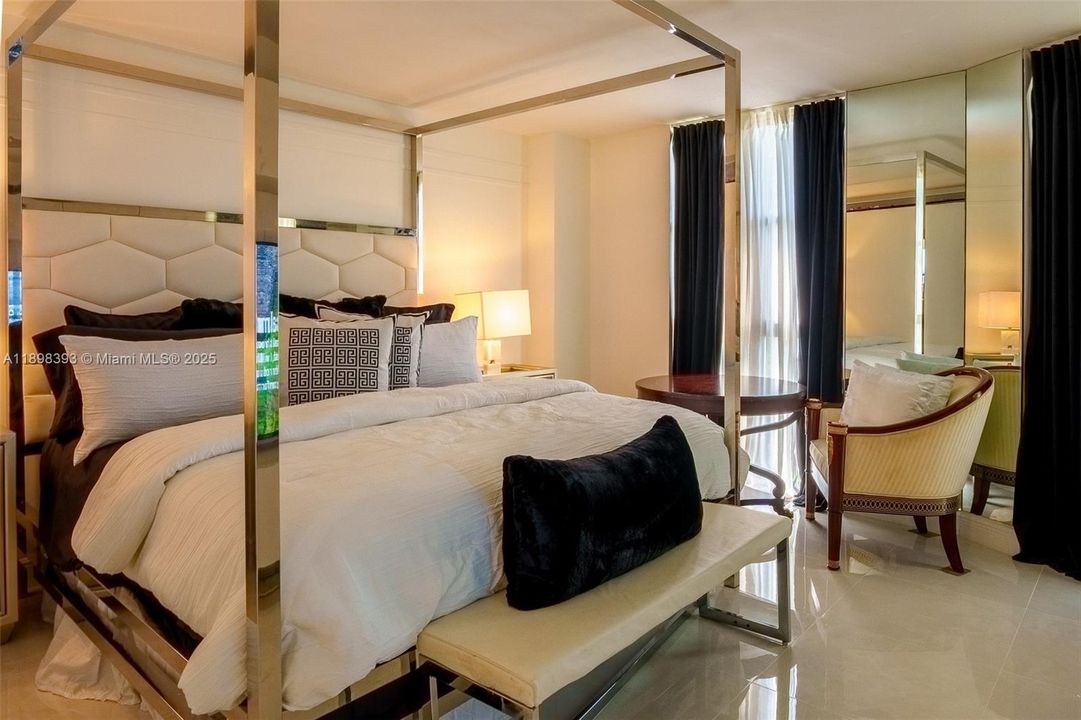 For Sale: $345,000 (2 beds, 2 baths, 1268 Square Feet)