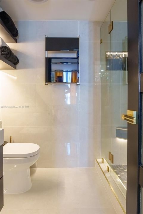 For Sale: $345,000 (2 beds, 2 baths, 1268 Square Feet)