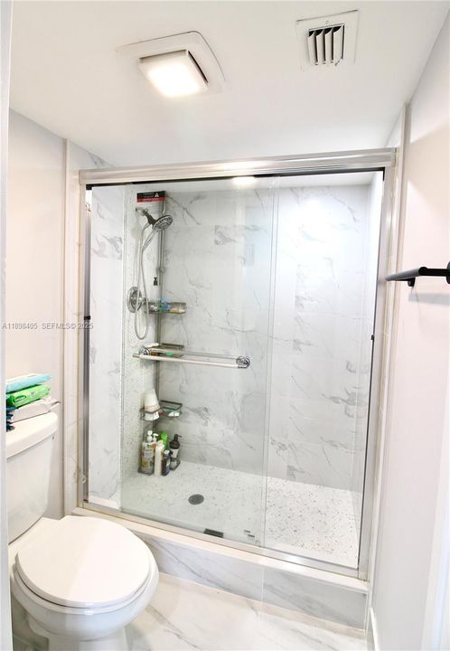 待售: $335,000 (2 贝兹, 2 浴室, 1351 平方英尺)