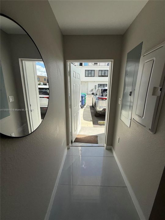 В аренду: $1,000 (1 спален, 1 ванн, 1398 Квадратных фут)