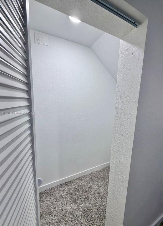 В аренду: $1,000 (1 спален, 1 ванн, 1398 Квадратных фут)