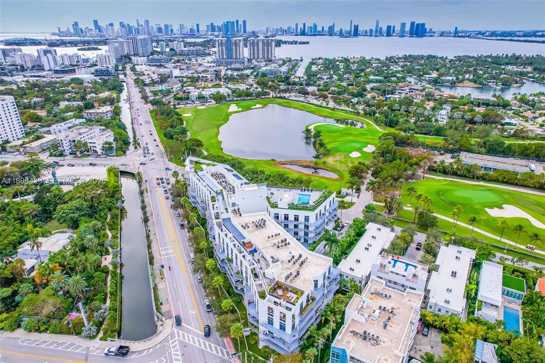 待售: $949,000 (2 贝兹, 2 浴室, 966 平方英尺)