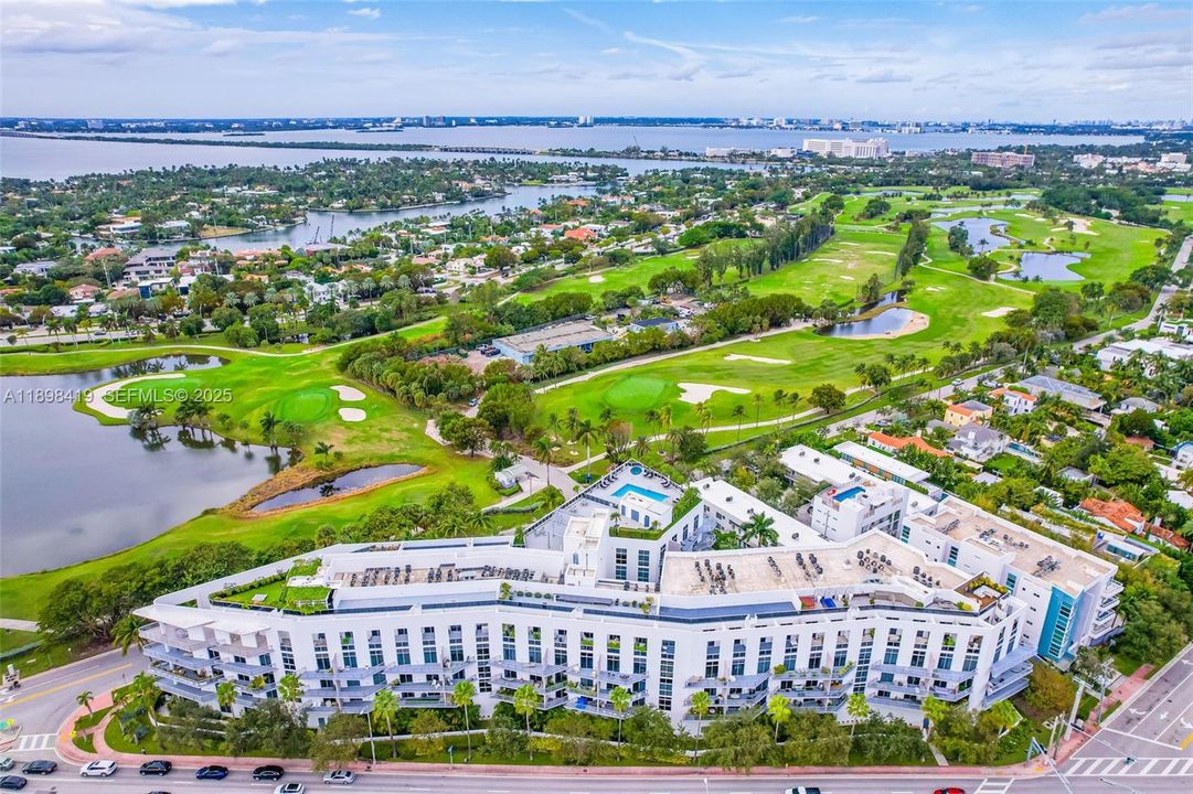 待售: $949,000 (2 贝兹, 2 浴室, 966 平方英尺)