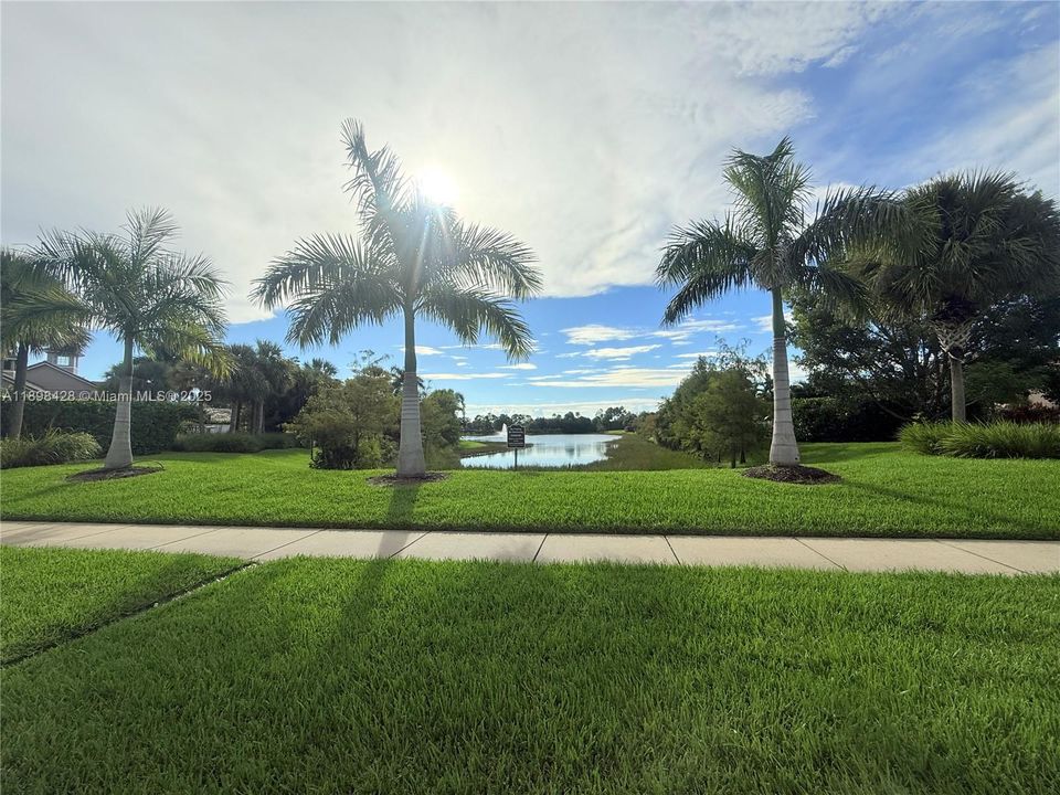 待售: $353,899 (3 贝兹, 2 浴室, 1723 平方英尺)