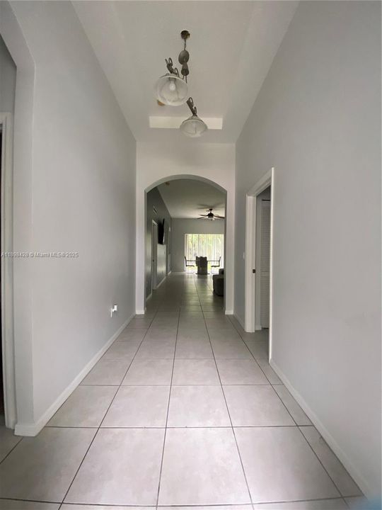 待售: $353,899 (3 贝兹, 2 浴室, 1723 平方英尺)