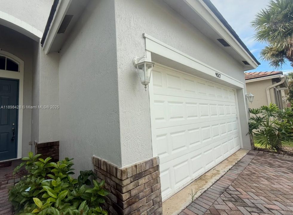 待售: $353,899 (3 贝兹, 2 浴室, 1723 平方英尺)