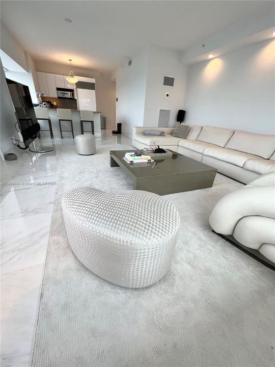 For Rent: $15,300 (2 beds, 2 baths, 1801 Square Feet)