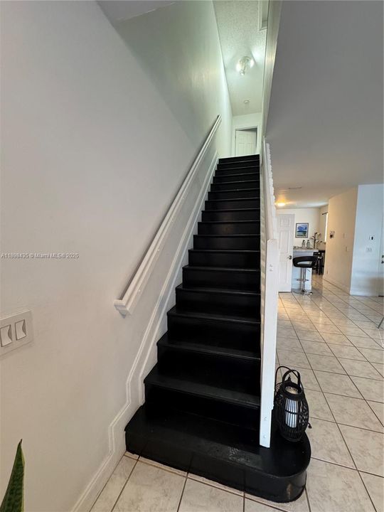 For Rent: $3,600 (3 beds, 2 baths, 1443 Square Feet)