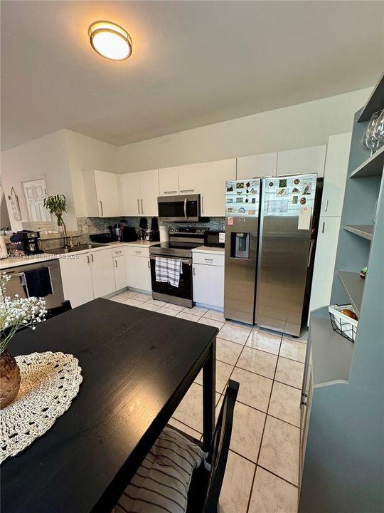 For Rent: $3,600 (3 beds, 2 baths, 1443 Square Feet)