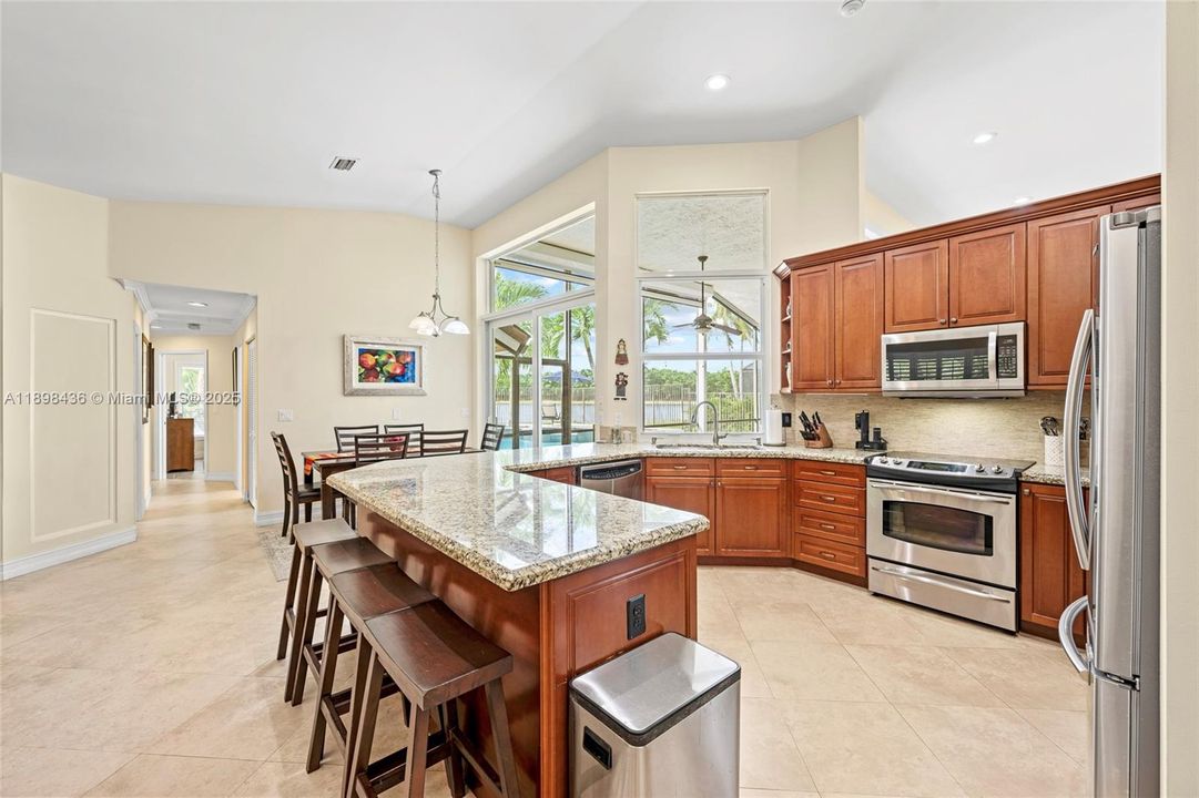 For Sale: $1,099,000 (4 beds, 2 baths, 2370 Square Feet)