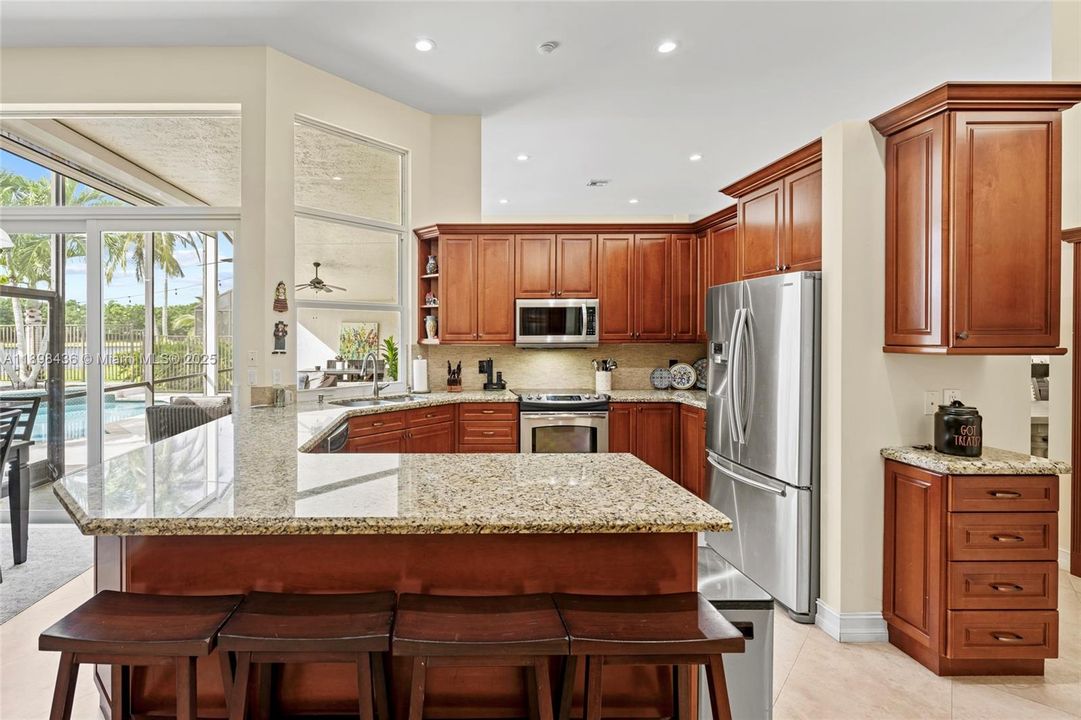 For Sale: $1,099,000 (4 beds, 2 baths, 2370 Square Feet)