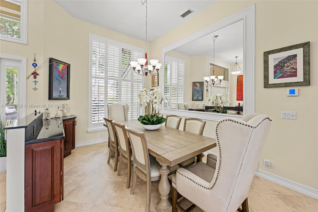 For Sale: $1,099,000 (4 beds, 2 baths, 2370 Square Feet)