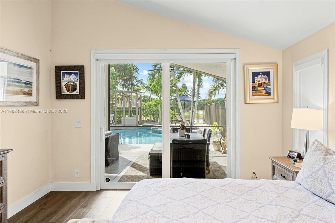 For Sale: $1,099,000 (4 beds, 2 baths, 2370 Square Feet)