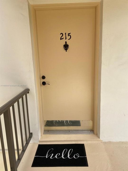 Под контрактом: $286,600 (2 спален, 1 ванн, 792 Квадратных фут)