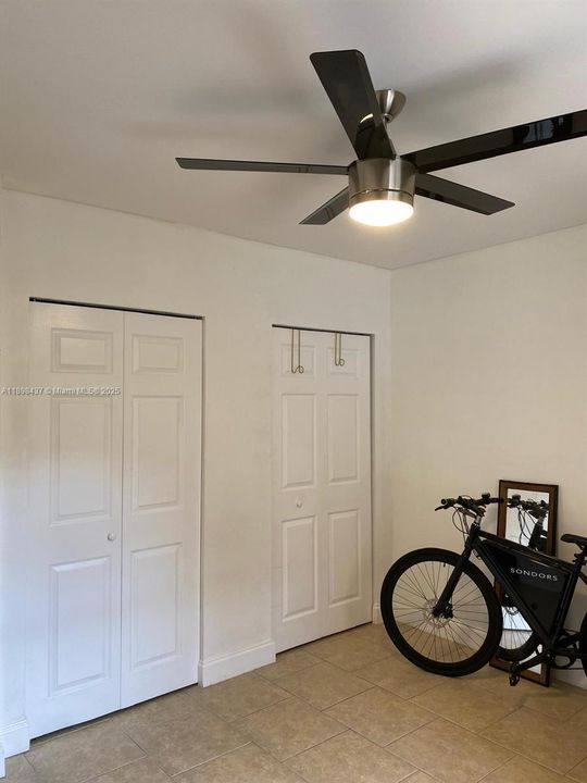 Под контрактом: $286,600 (2 спален, 1 ванн, 792 Квадратных фут)