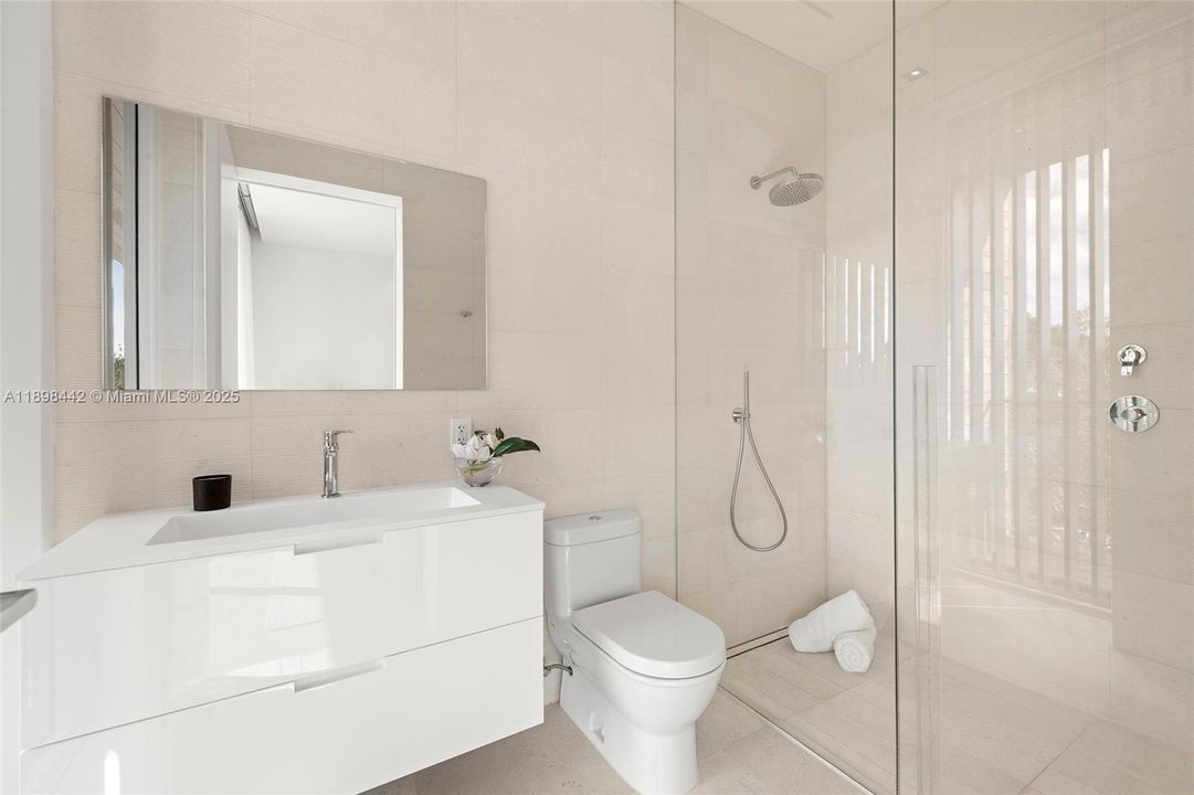 For Sale: $9,249,000 (4 beds, 4 baths, 4257 Square Feet)