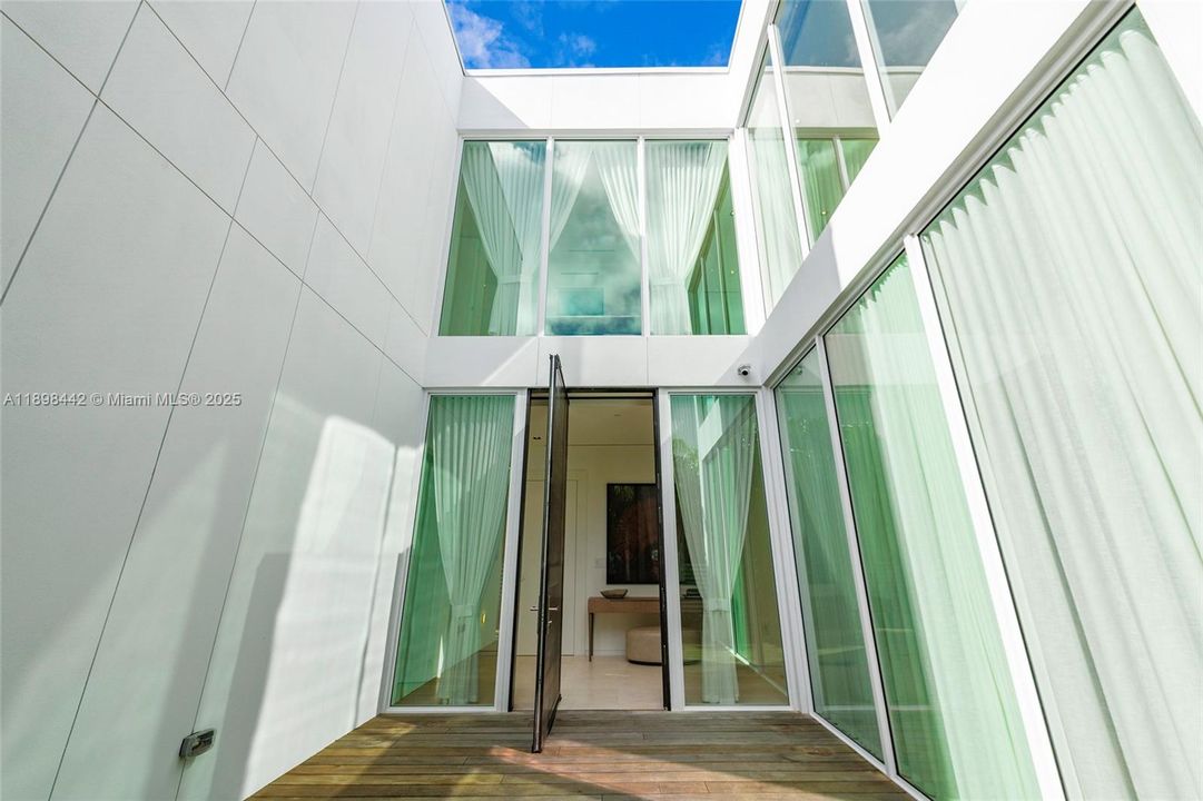 For Sale: $9,249,000 (4 beds, 4 baths, 4257 Square Feet)