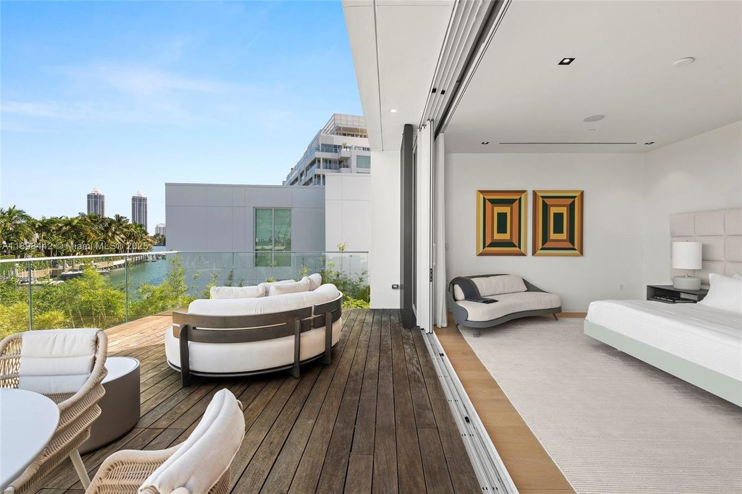 For Sale: $9,249,000 (4 beds, 4 baths, 4257 Square Feet)