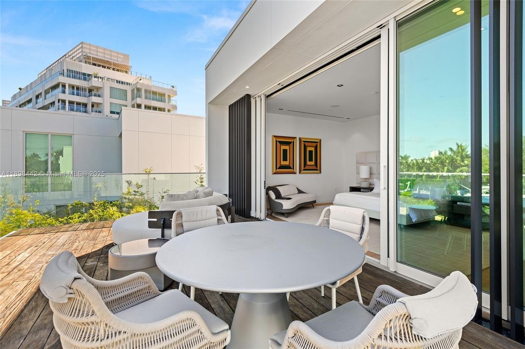 For Sale: $9,249,000 (4 beds, 4 baths, 4257 Square Feet)