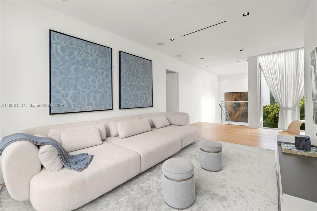 For Sale: $9,249,000 (4 beds, 4 baths, 4257 Square Feet)