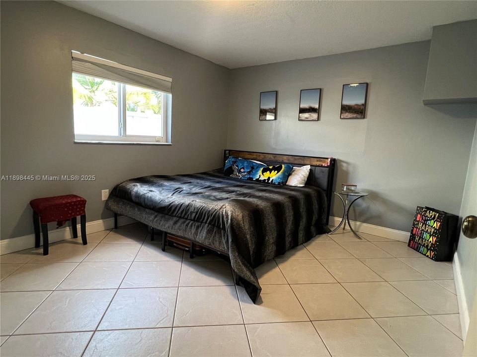 En Venta: $590,000 (3 camas, 2 baños, 1044 Pies cuadrados)