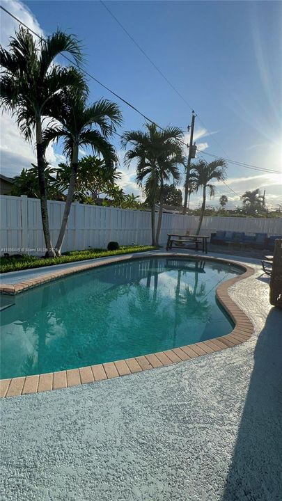 En Venta: $590,000 (3 camas, 2 baños, 1044 Pies cuadrados)