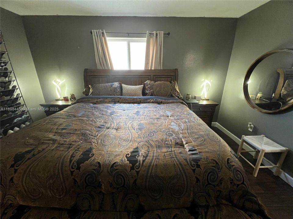 En Venta: $590,000 (3 camas, 2 baños, 1044 Pies cuadrados)