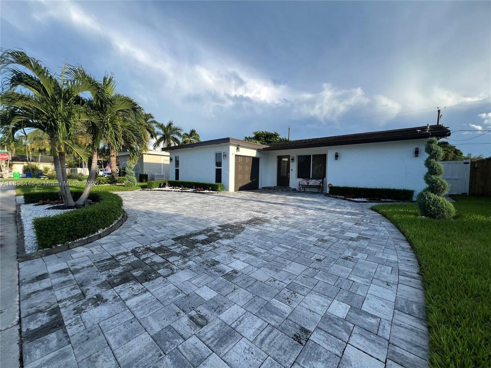 En Venta: $590,000 (3 camas, 2 baños, 1044 Pies cuadrados)