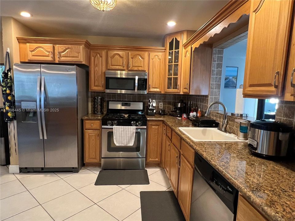 En Venta: $590,000 (3 camas, 2 baños, 1044 Pies cuadrados)