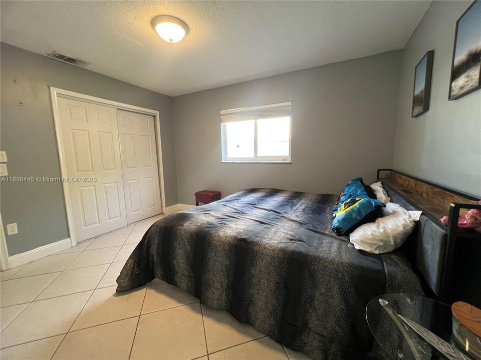 En Venta: $590,000 (3 camas, 2 baños, 1044 Pies cuadrados)