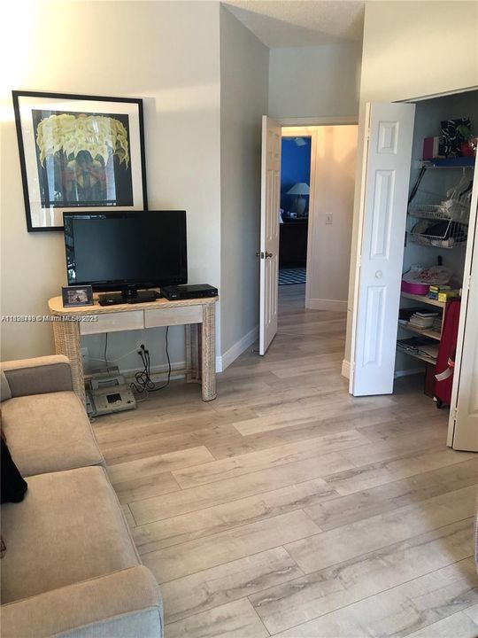 For Rent: $3,500 (3 beds, 2 baths, 1747 Square Feet)