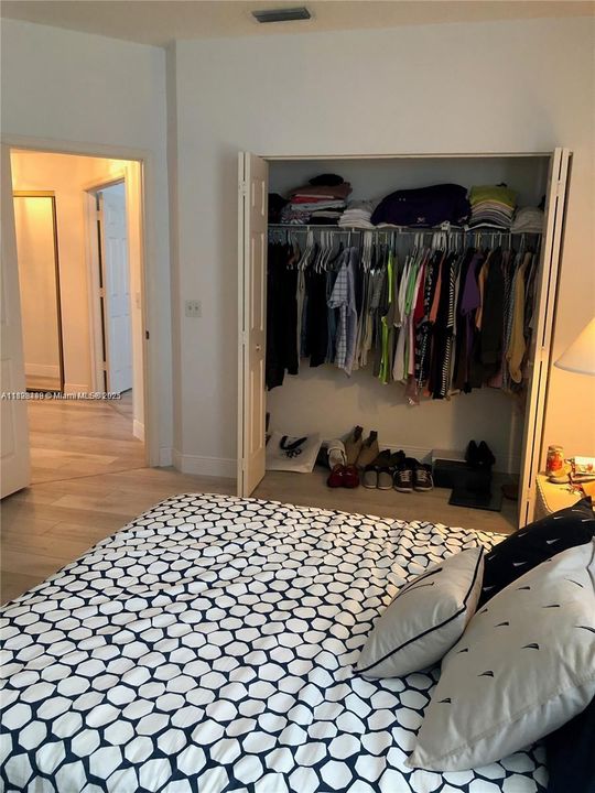 For Rent: $3,500 (3 beds, 2 baths, 1747 Square Feet)