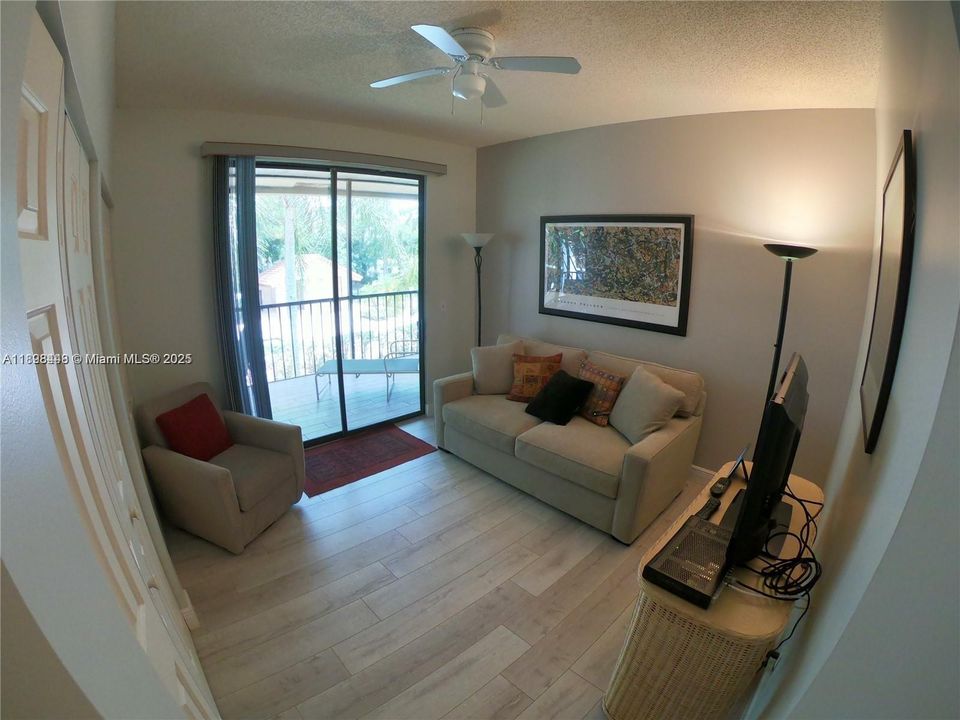 For Rent: $3,500 (3 beds, 2 baths, 1747 Square Feet)