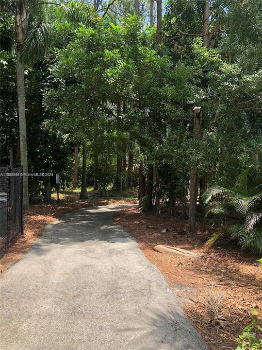 For Rent: $3,500 (3 beds, 2 baths, 1747 Square Feet)