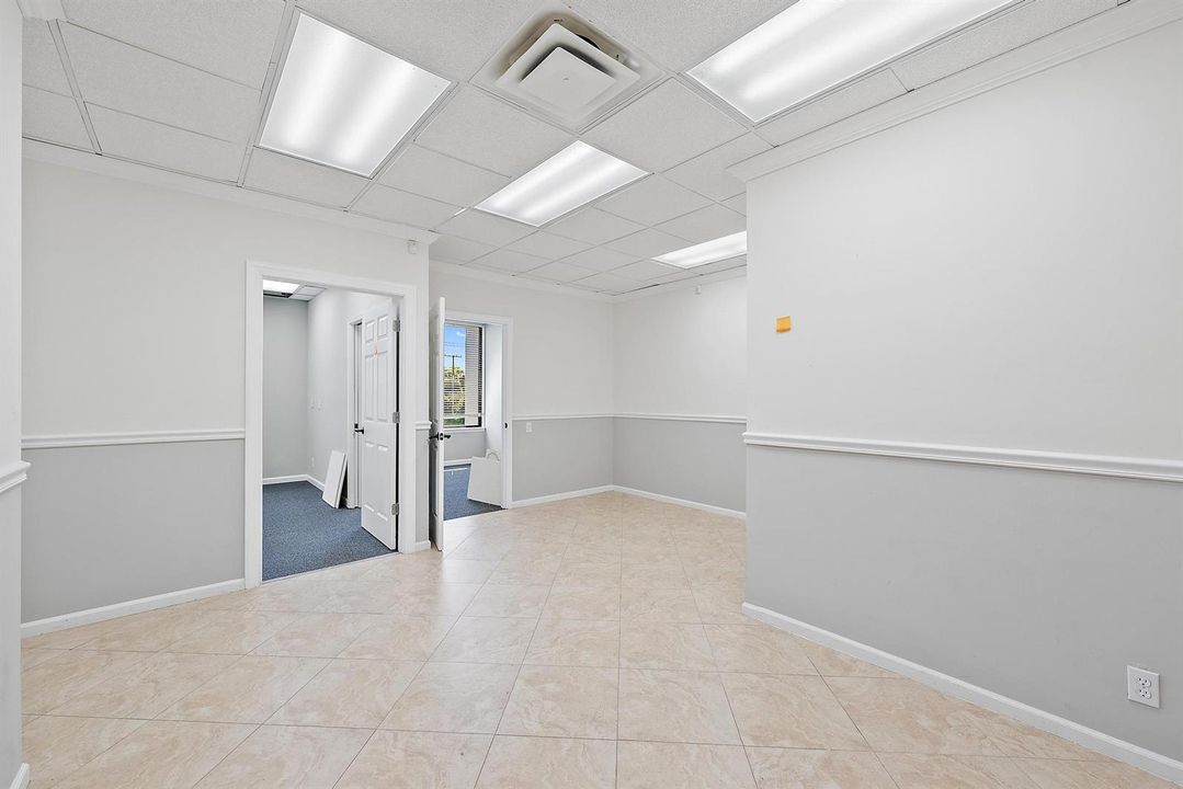 2328 S Congress Ave-18