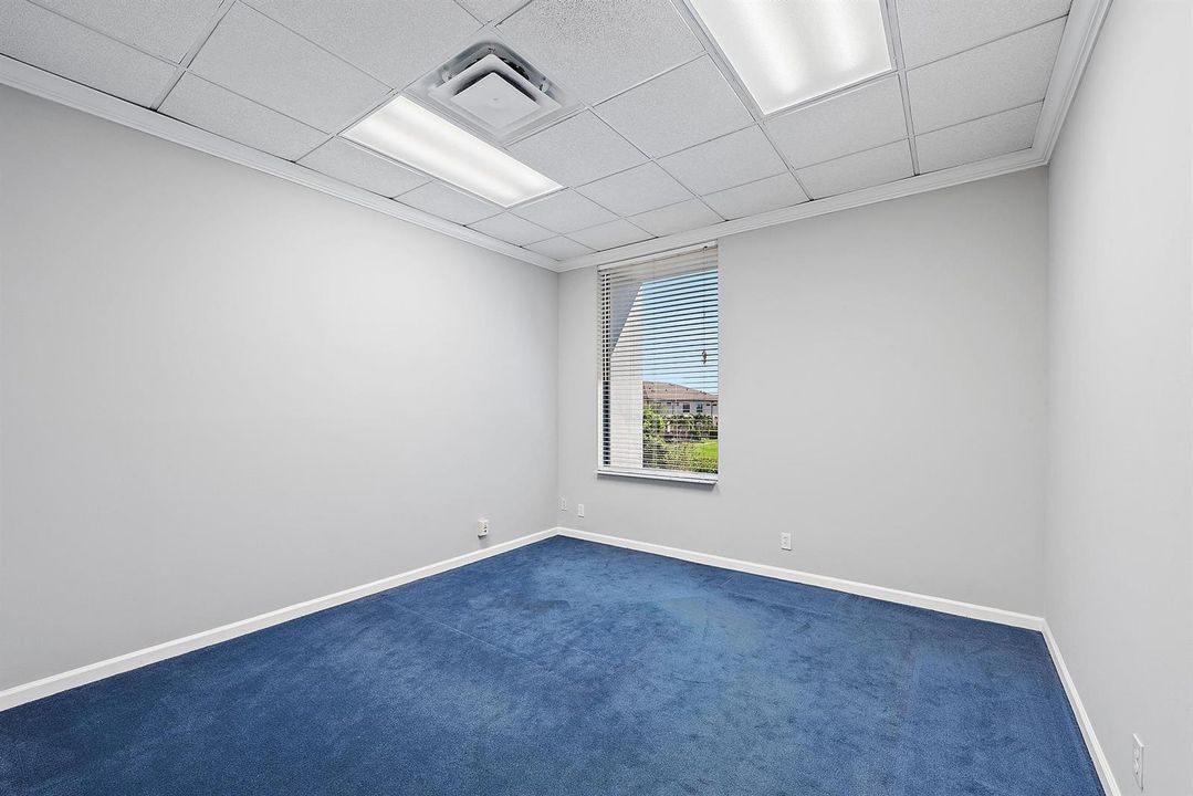 2328 S Congress Ave-12