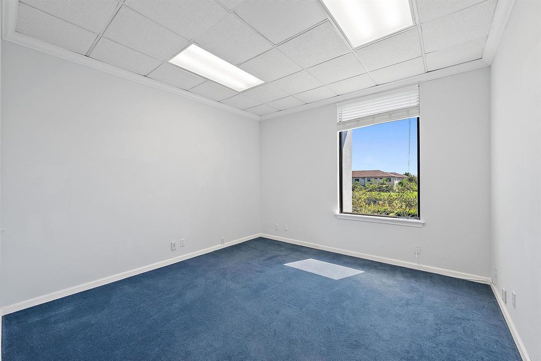 2328 S Congress Ave-14