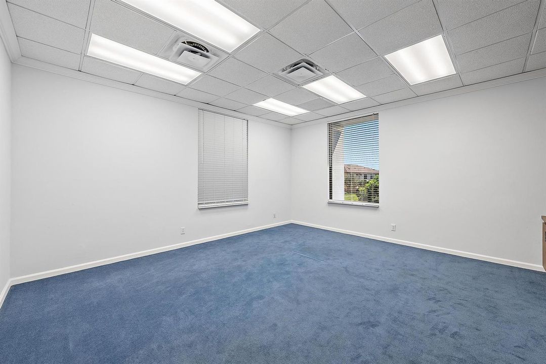 2328 S Congress Ave-10