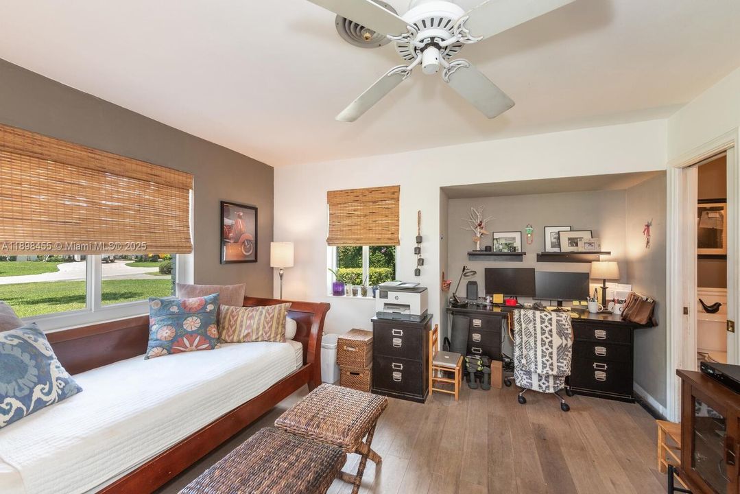 Activo con contrato: $1,599,000 (4 camas, 2 baños, 2394 Pies cuadrados)