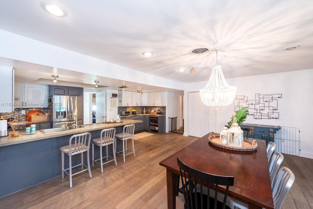 Activo con contrato: $1,599,000 (4 camas, 2 baños, 2394 Pies cuadrados)