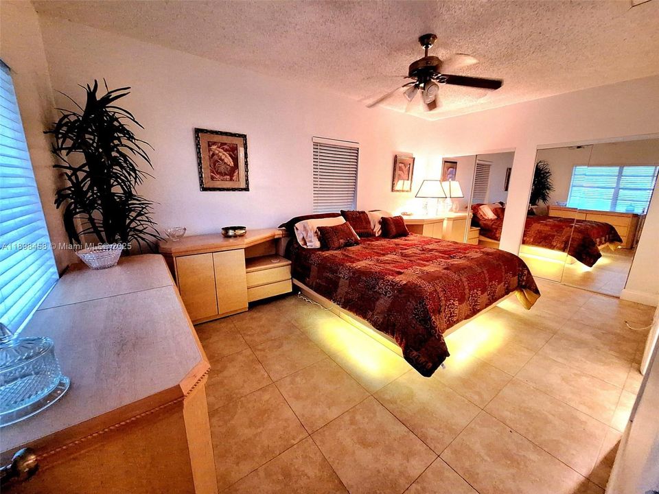 For Rent: $4,500 (4 beds, 3 baths, 1800 Square Feet)