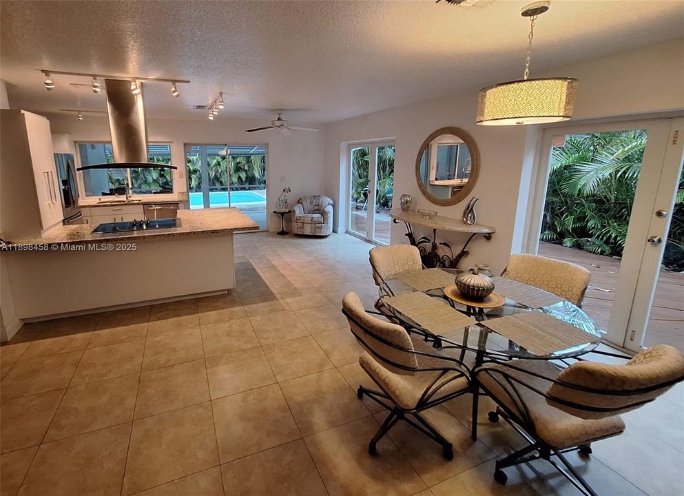 For Rent: $4,500 (4 beds, 3 baths, 1800 Square Feet)