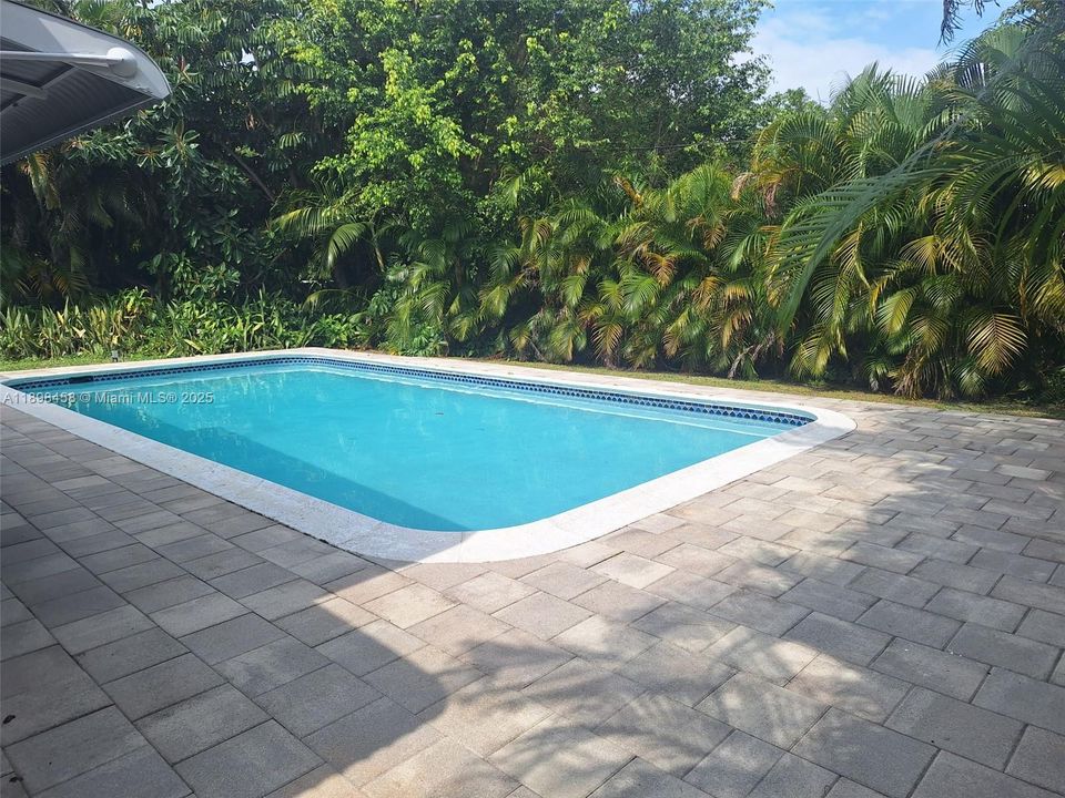 For Rent: $4,500 (4 beds, 3 baths, 1800 Square Feet)