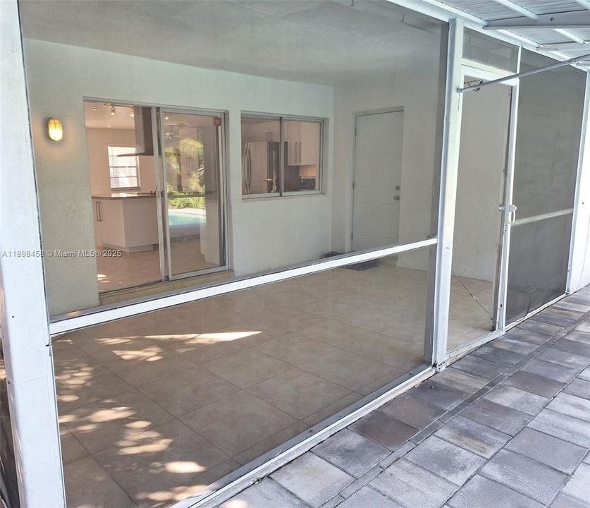 For Rent: $4,500 (4 beds, 3 baths, 1800 Square Feet)