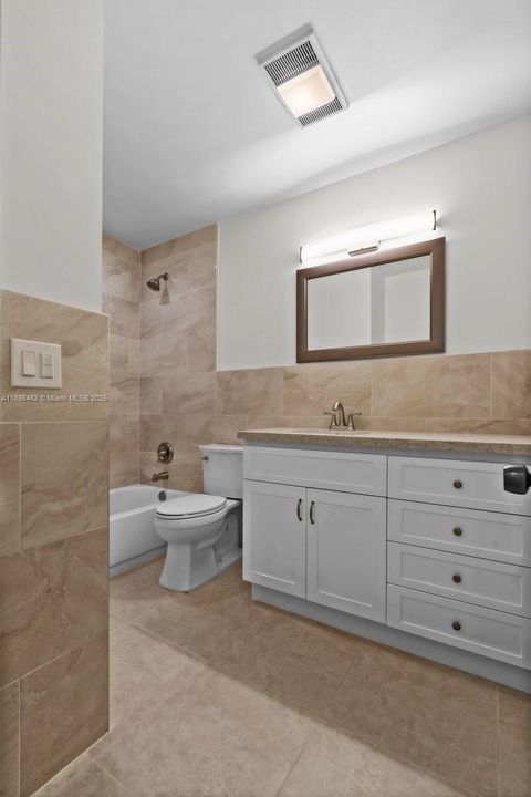 Active With Contract: $699,876 (3 beds, 2 baths, 2034 Square Feet)