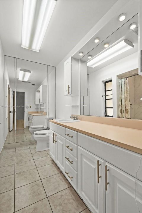 Active With Contract: $699,876 (3 beds, 2 baths, 2034 Square Feet)